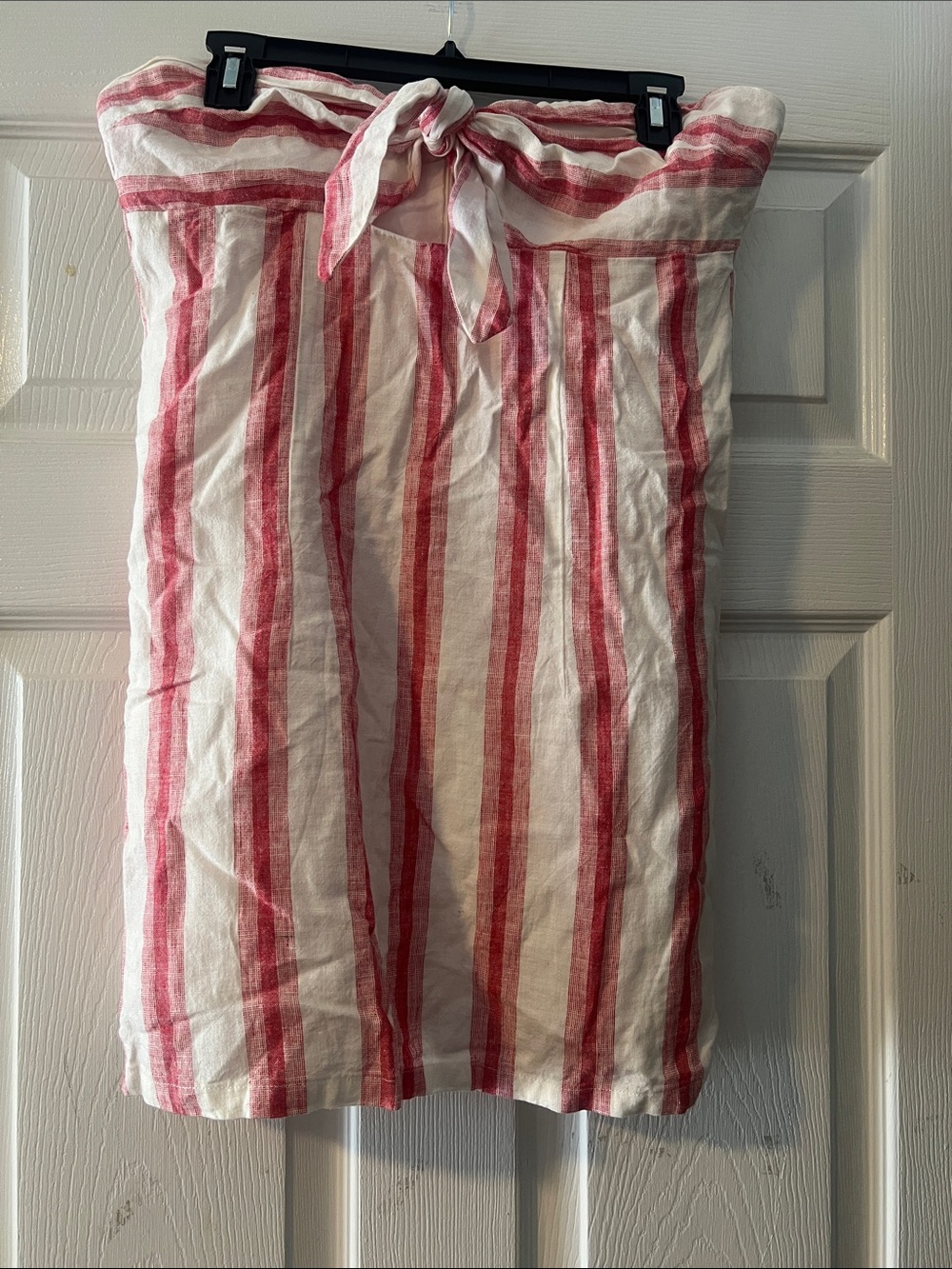 Forever 21 White and Red Striped Strapless Dress